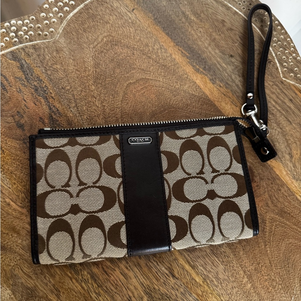 Coach Wristlet Coin Purse Wallet Designer Retro y2k 90’s 2000’s feminine - Picture 2 of 10